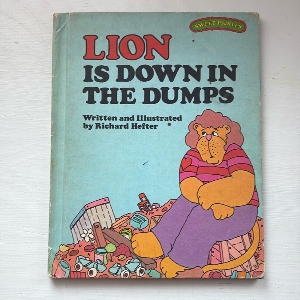 Sweet Pickles book - Lion (L) weekly reader vintage 70s